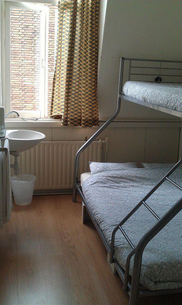 Stone Hotel & Hostel Utrecht Bagian luar foto