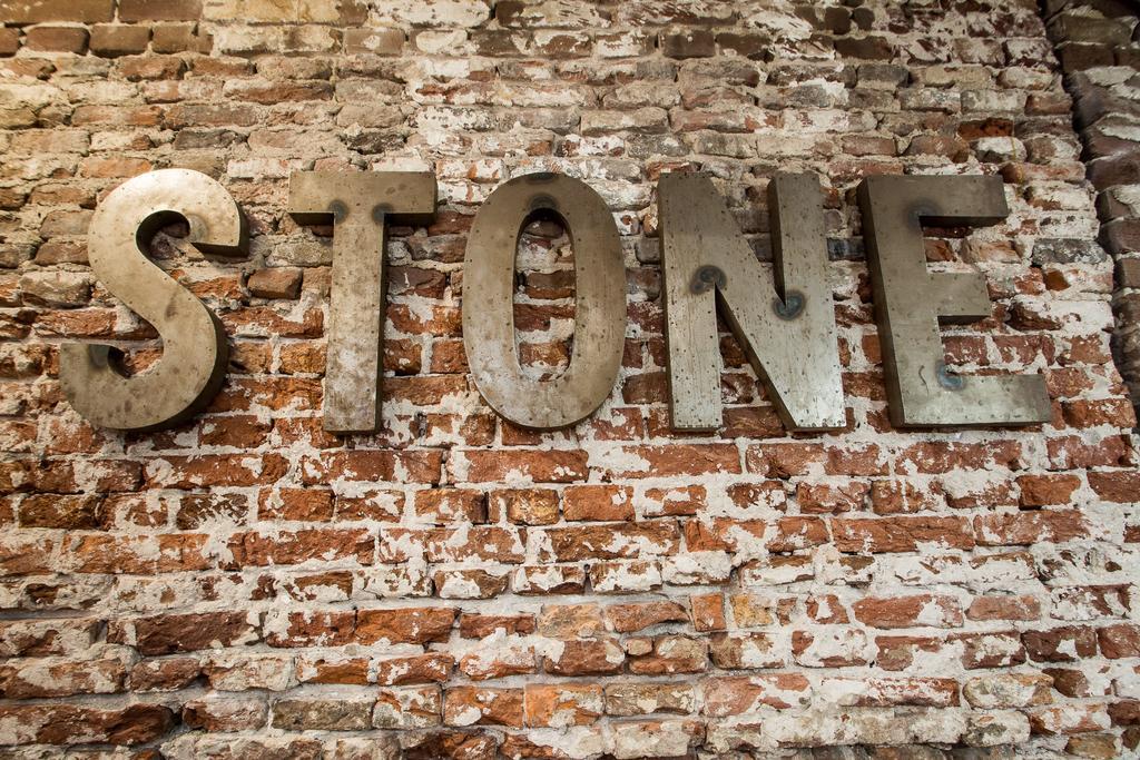 Stone Hotel & Hostel Utrecht Bagian luar foto