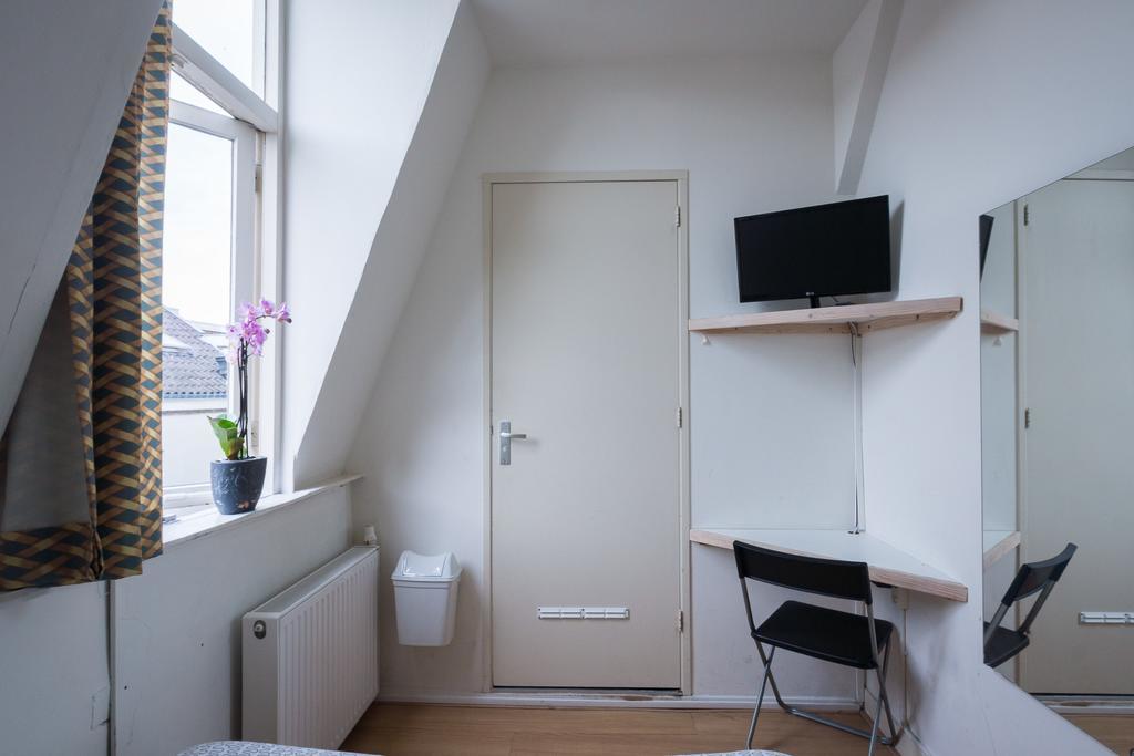 Stone Hotel & Hostel Utrecht Bagian luar foto