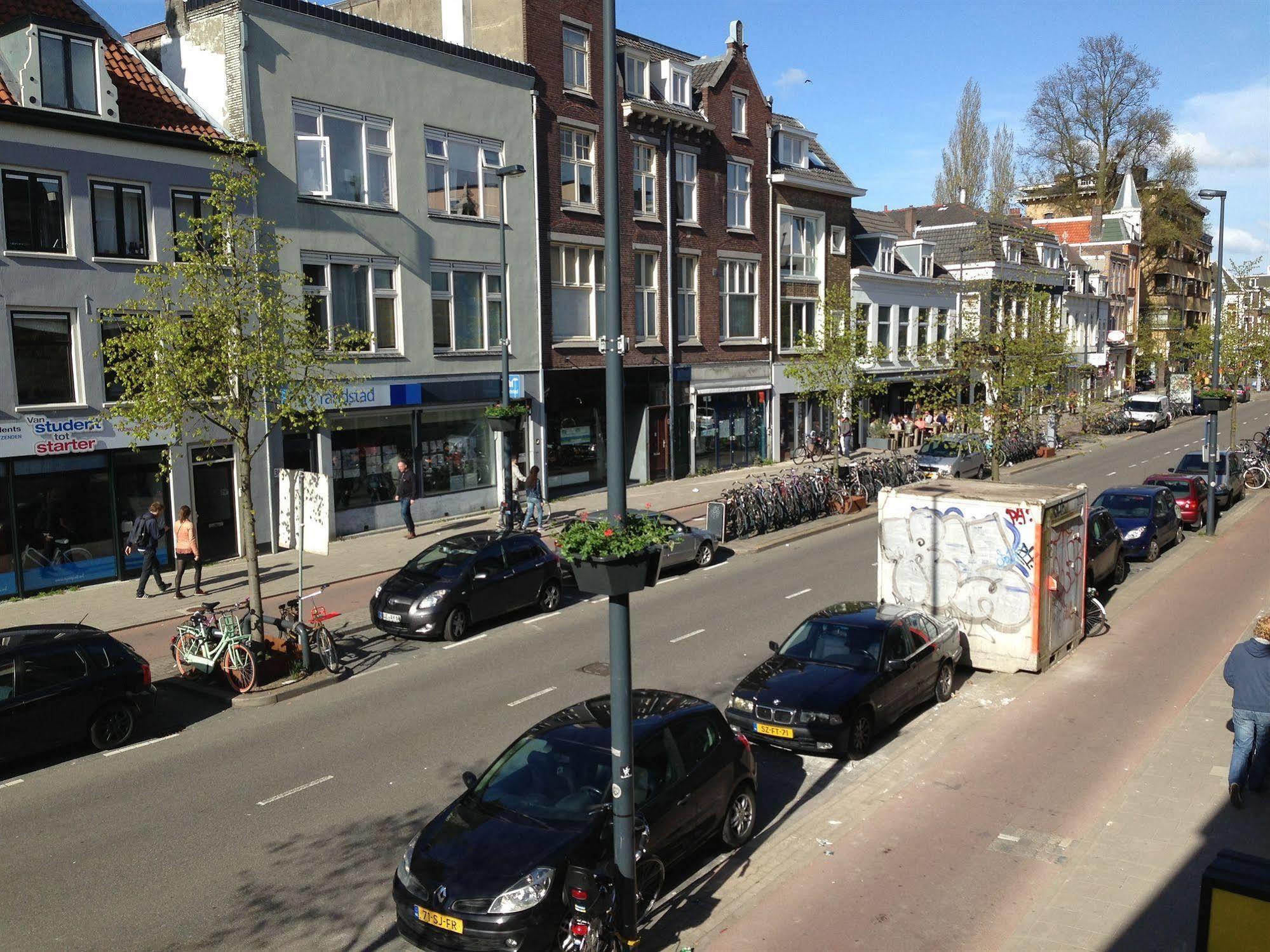 Stone Hotel & Hostel Utrecht Bagian luar foto