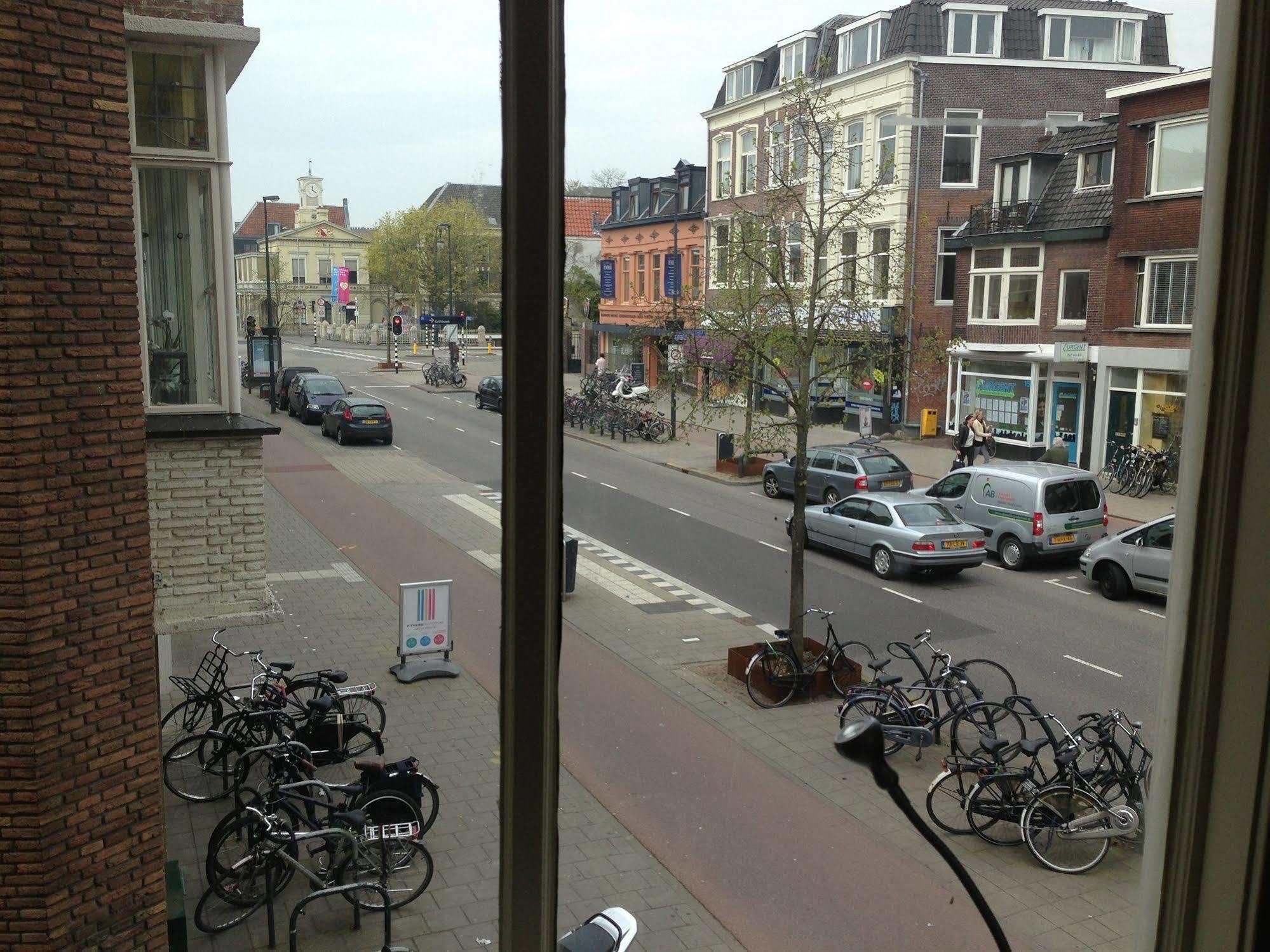 Stone Hotel & Hostel Utrecht Bagian luar foto