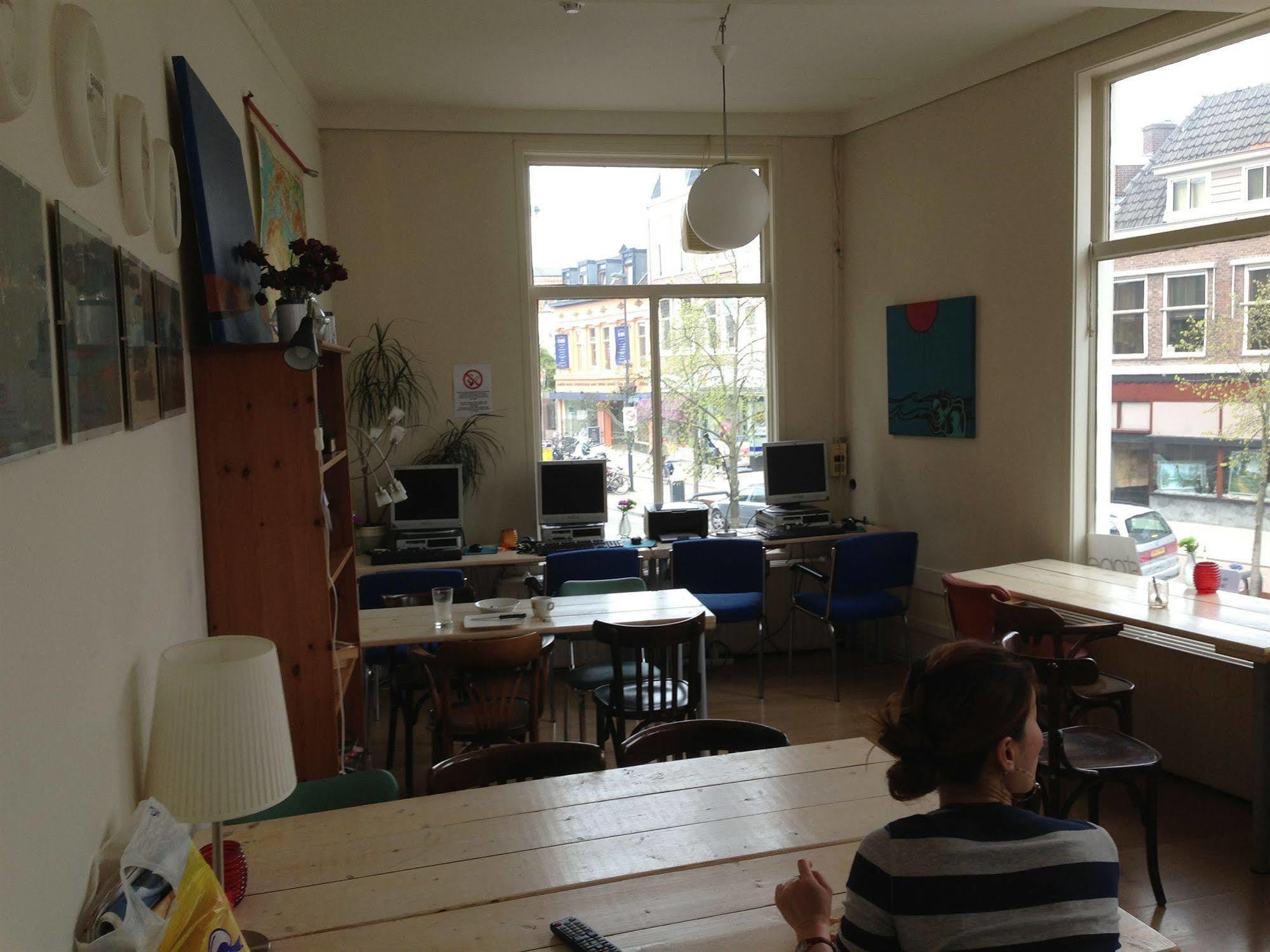 Stone Hotel & Hostel Utrecht Bagian luar foto